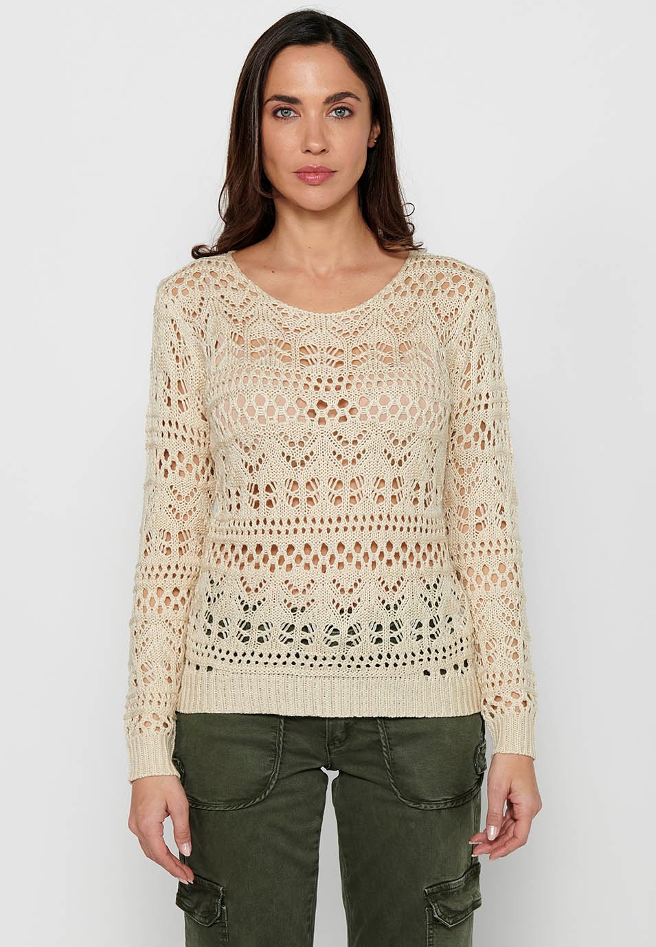 Pull à manches longues et col rond. Tricot Ajouré Beige pour Femme 2