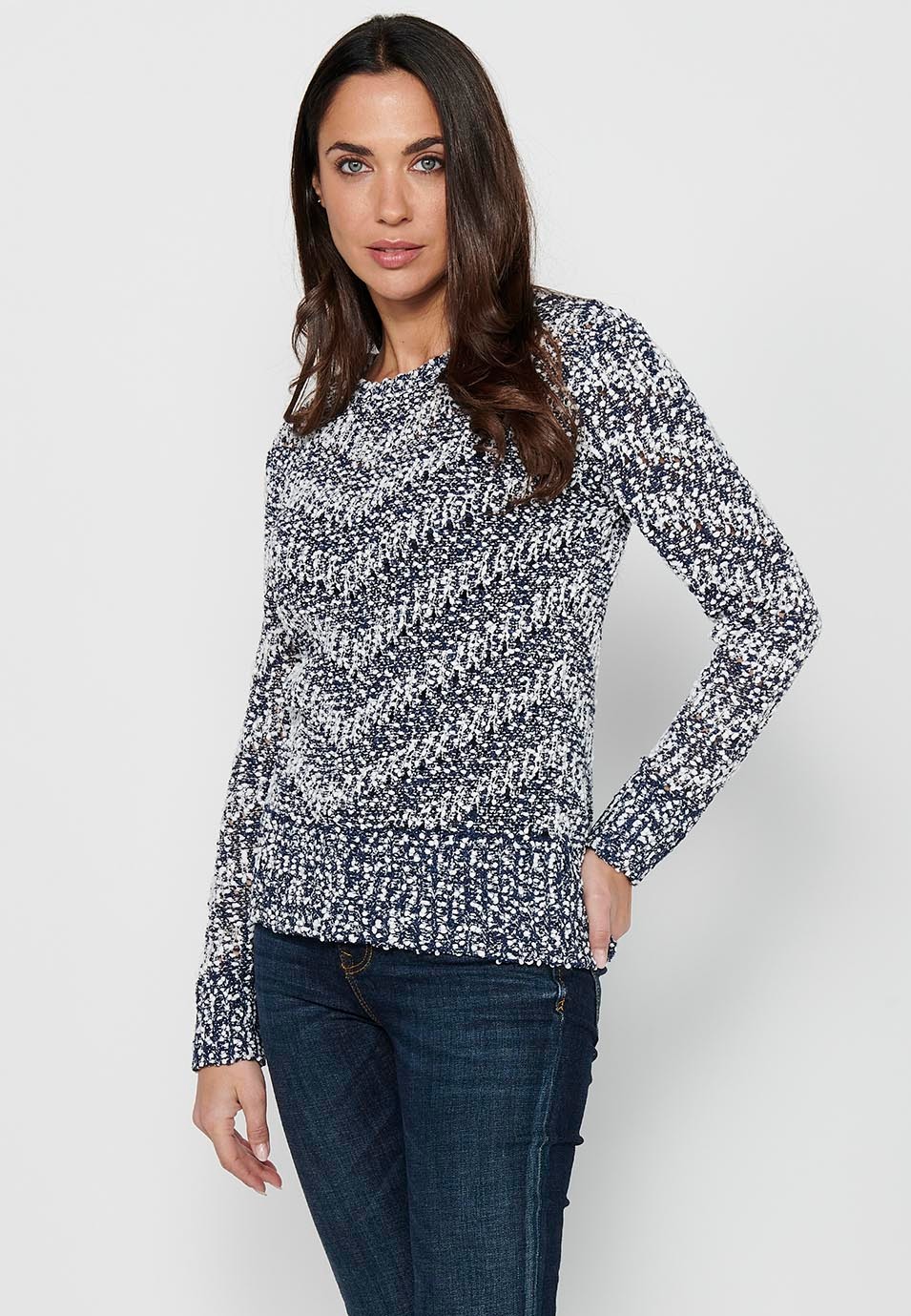 Pull à manches longues et col rond. Tricot rayé bleu marine pour femme 7