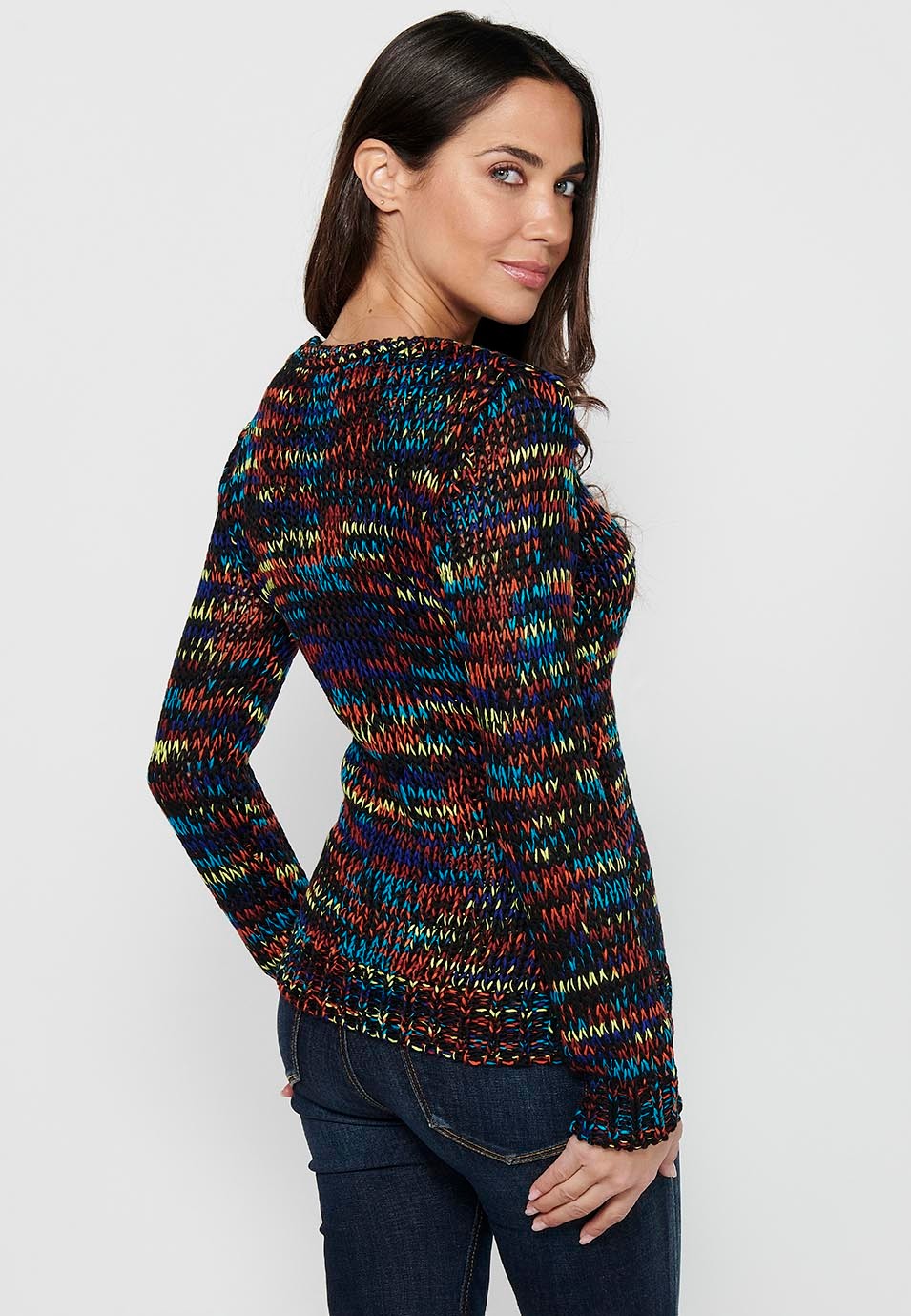 Pull col rond manches longues. Tricot rayé multicolore pour femme 8