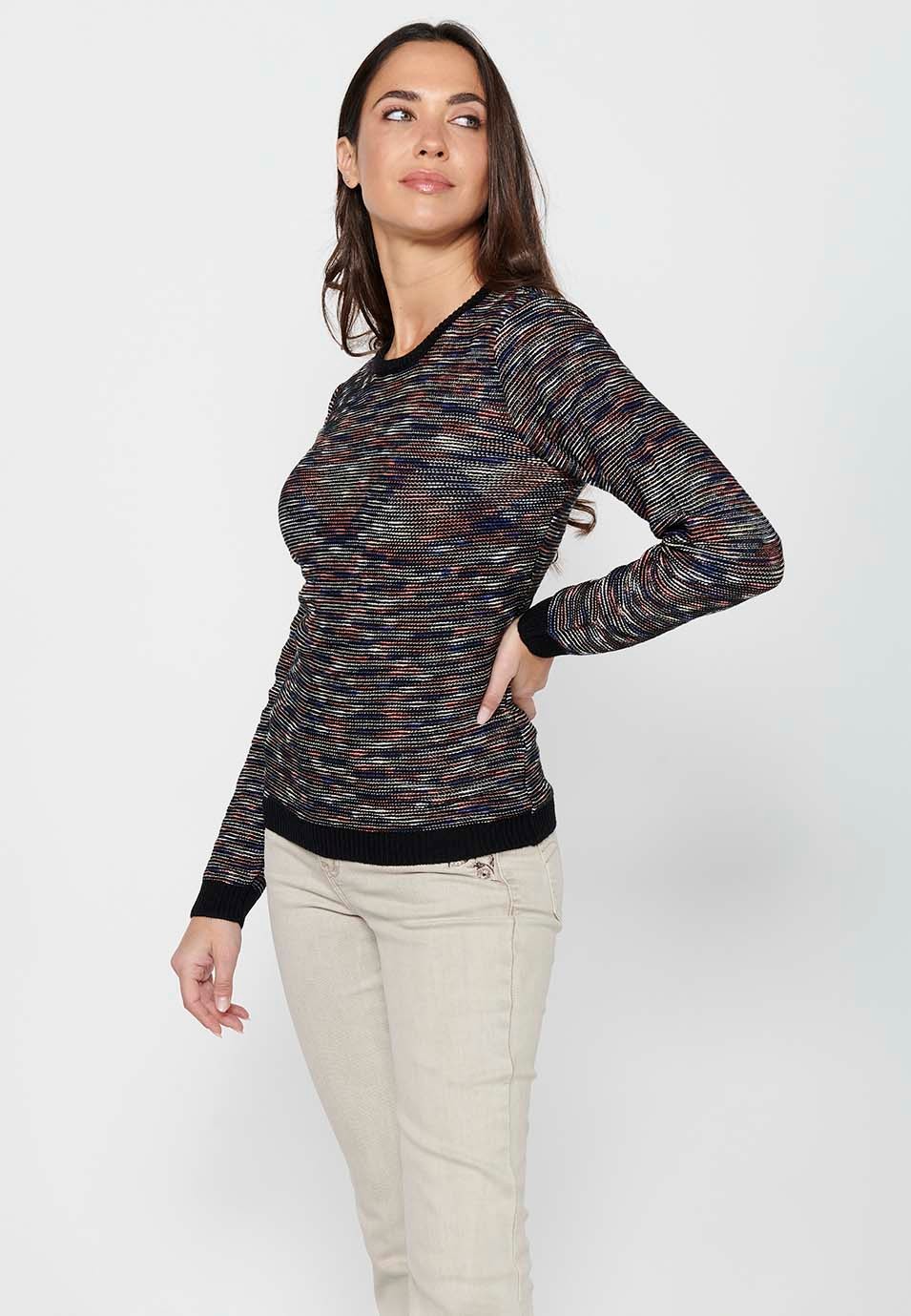 Pull à manches longues et col rond. Tricot rayé multicolore pour femme 4