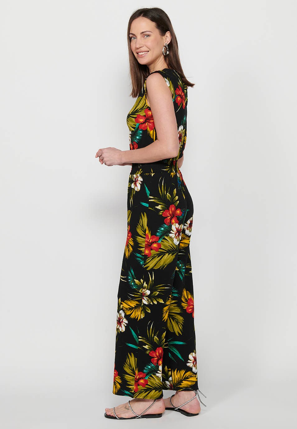 Jumpsuit dress with zipper back closure and tropical floral print, round neck and tight waist with elastic band in Multicolor for Women