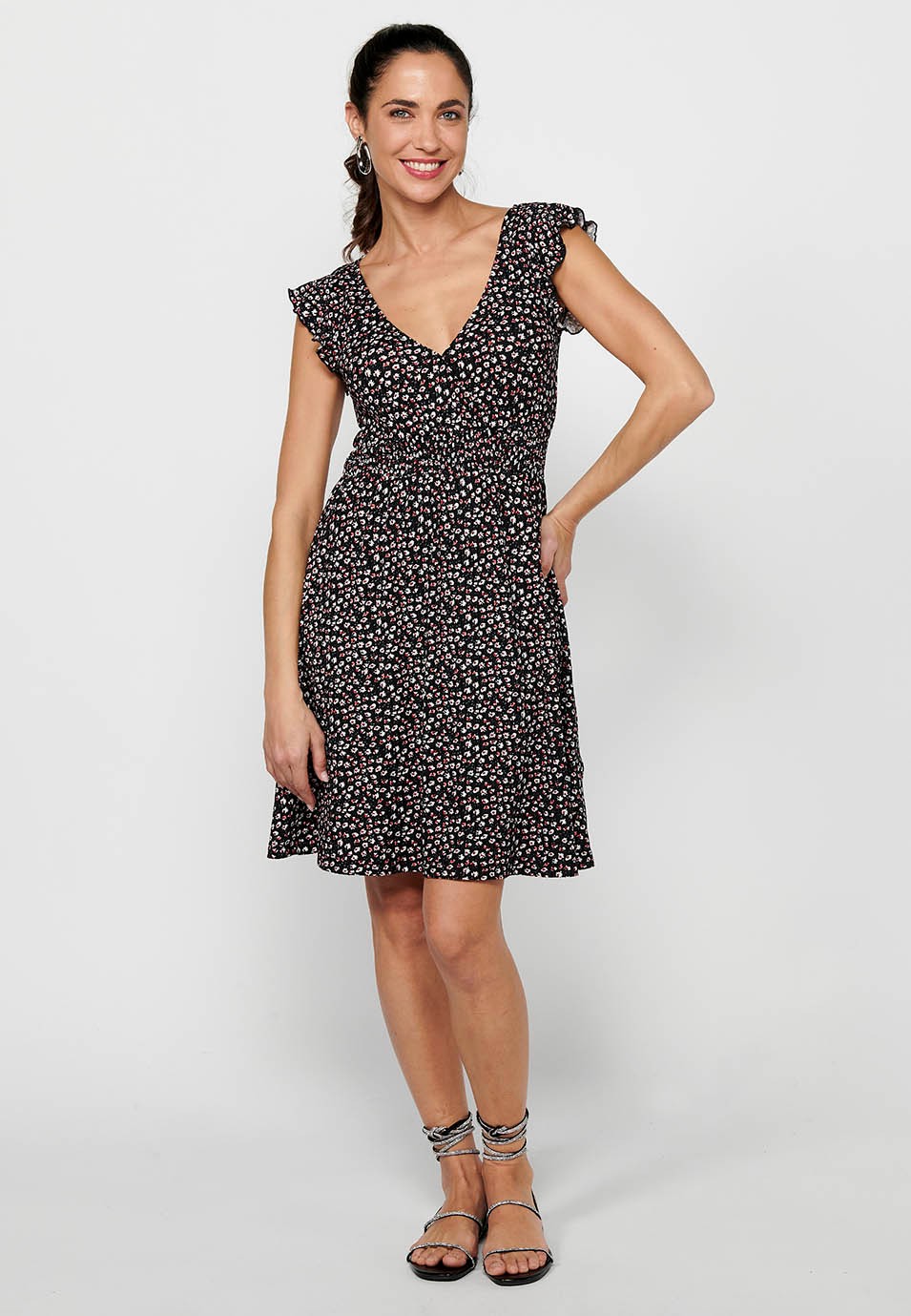 Short-sleeved dress with crossed V-neckline and floral print with fitted rubberized waist in Black for Women 9