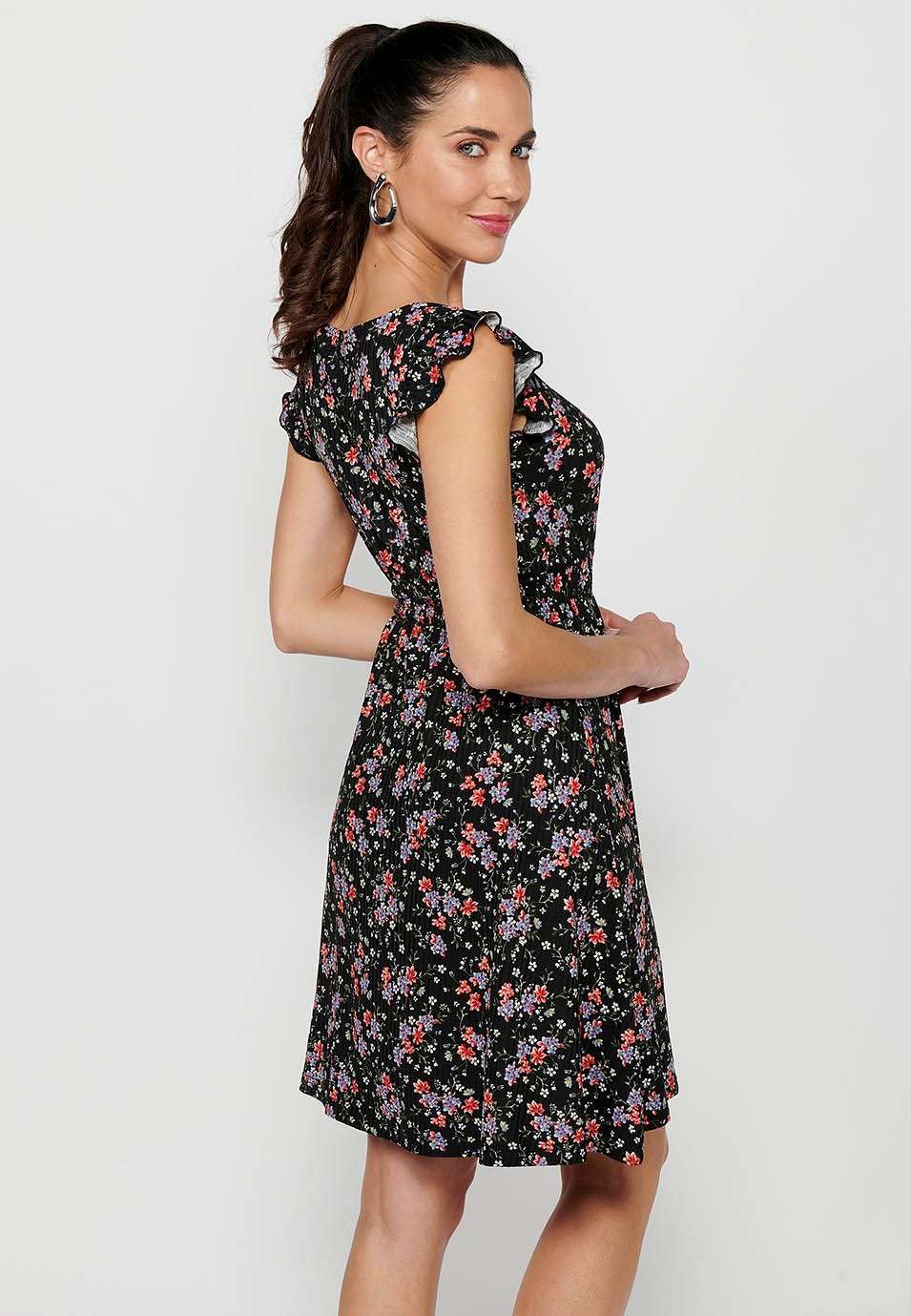 Kurzärmeliges Kleid mit gekreuztem V-Ausschnitt und Blumendruck mit taillierter, gummierter Taille in Mehrfarbig für Damen 9