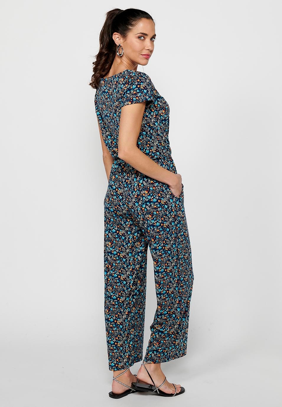 Short-sleeved jumpsuit with crossed V-neckline and tight waist with elastic band in Multicolor for Women 6