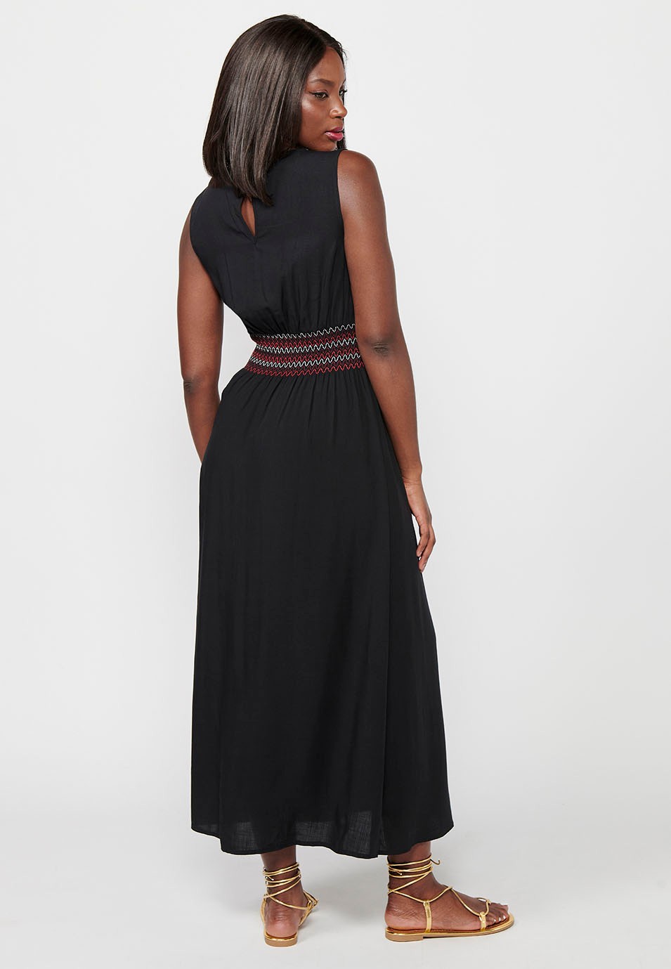 Langes ärmelloses Kleid, V-Ausschnitt, gummierte Taille, schwarze Farbe für Damen