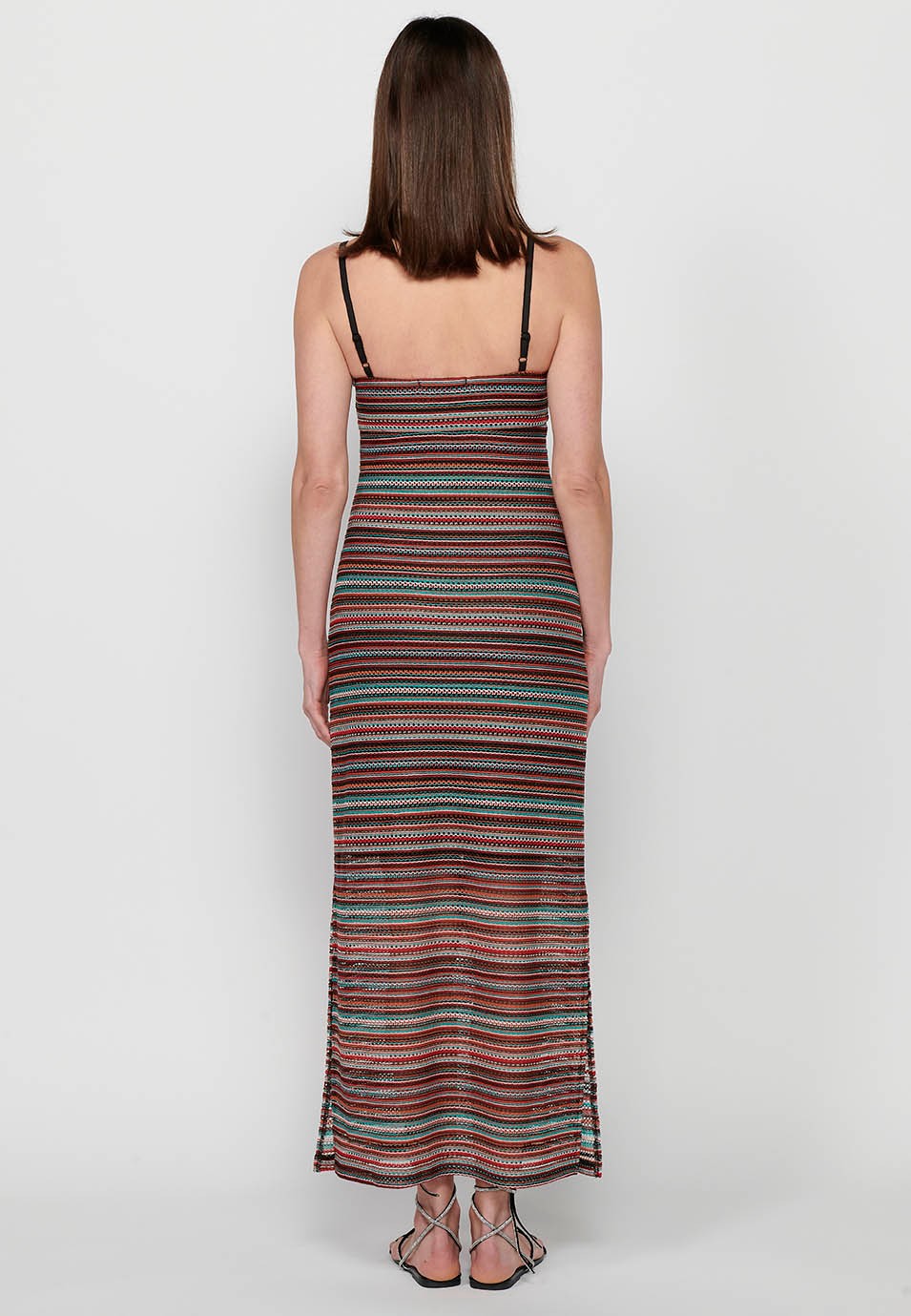 Langes Damenkleid mit verstellbaren Trägern aus durchbrochenem Stoff mit mehrfarbigem Futter 2