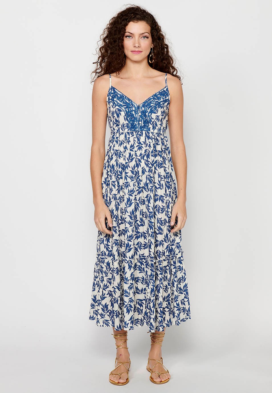 Langes Kleid mit verstellbaren Trägern mit Blumendruck und gestickten Details sowie blauen Knöpfen vorne für Damen 1