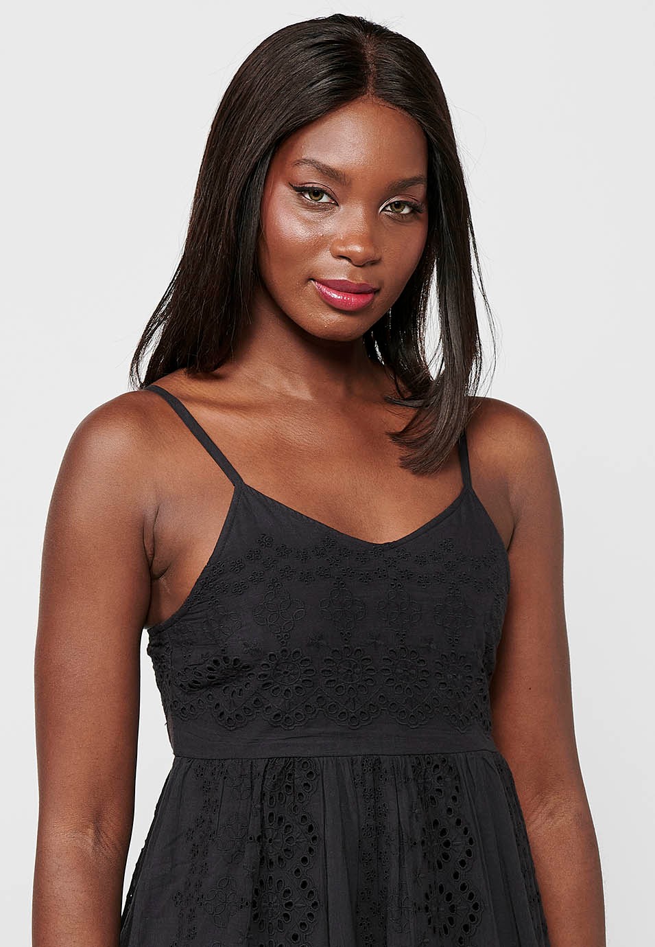 Trägerkleid, V-Ausschnitt, bestickter Stoff, Farbe Schwarz für Damen