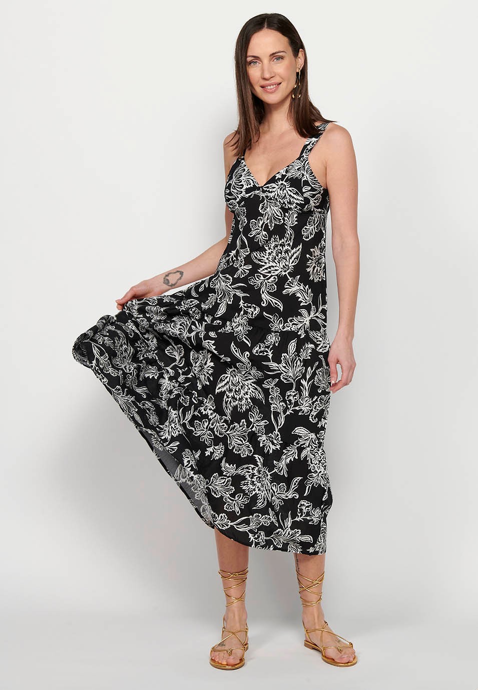 Langes Kleid mit breiten Trägern mit Rüschen und V-Ausschnitt mit Blumendruck in Schwarz für Damen 2