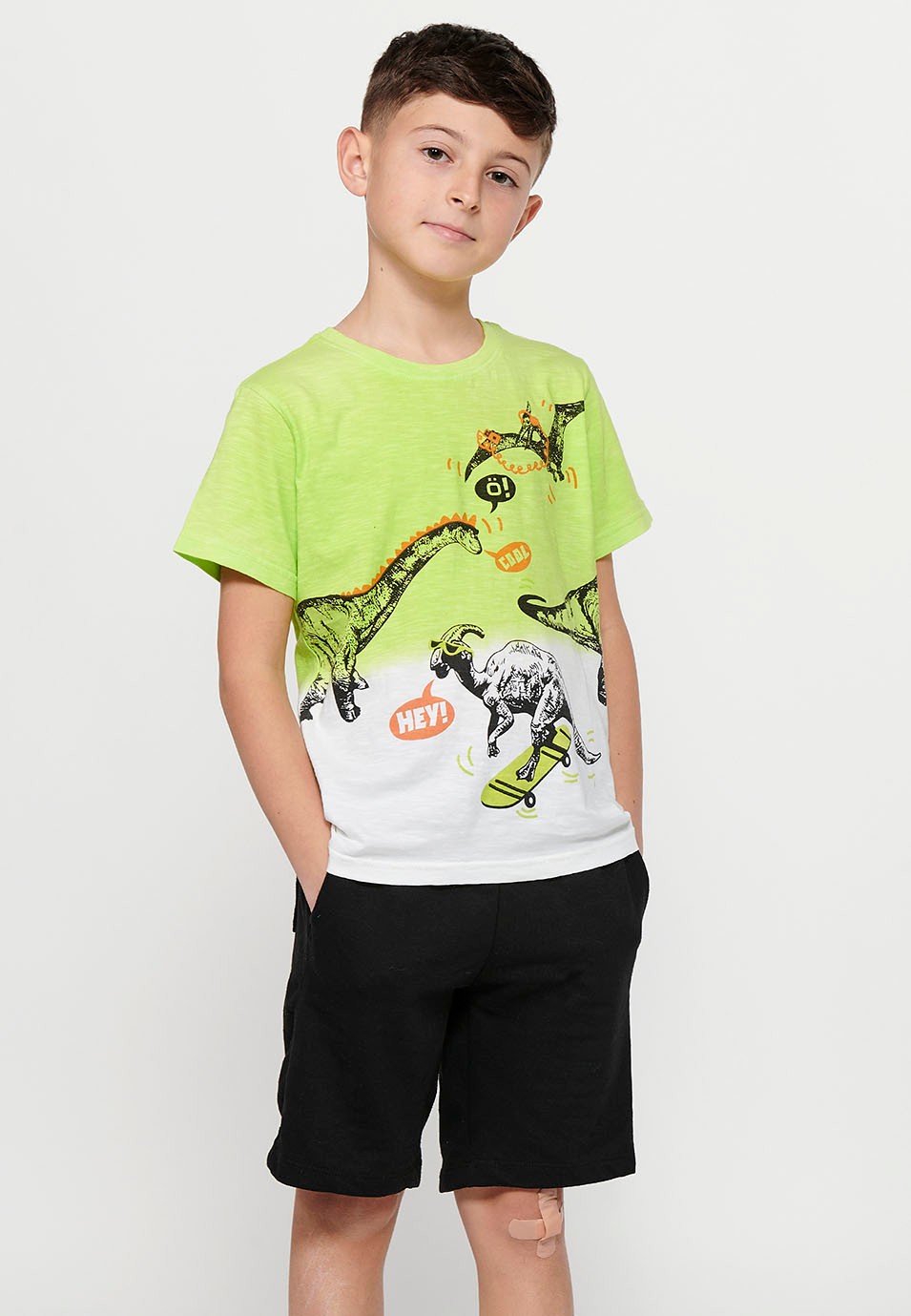Short-sleeved Cotton T-shirt with round neck and front print in Lime color for Boys