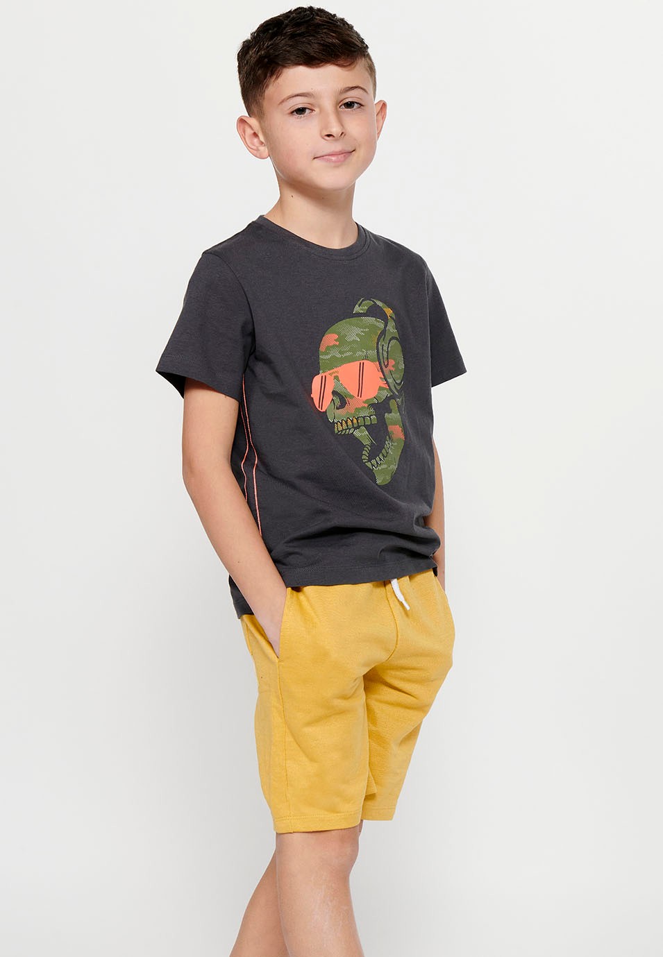 Short-sleeved Cotton Round Neck T-shirt with Dark Gray Front Print for Boys 1