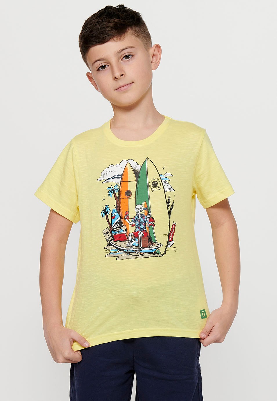 Short-sleeved cotton T-shirt with a round neckline. Yellow front print for Boys