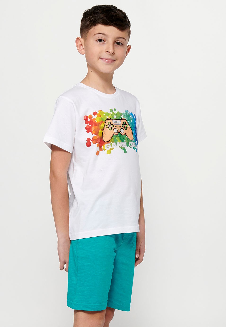 Short-sleeved cotton T-shirt with a round neckline. White front print for Boys