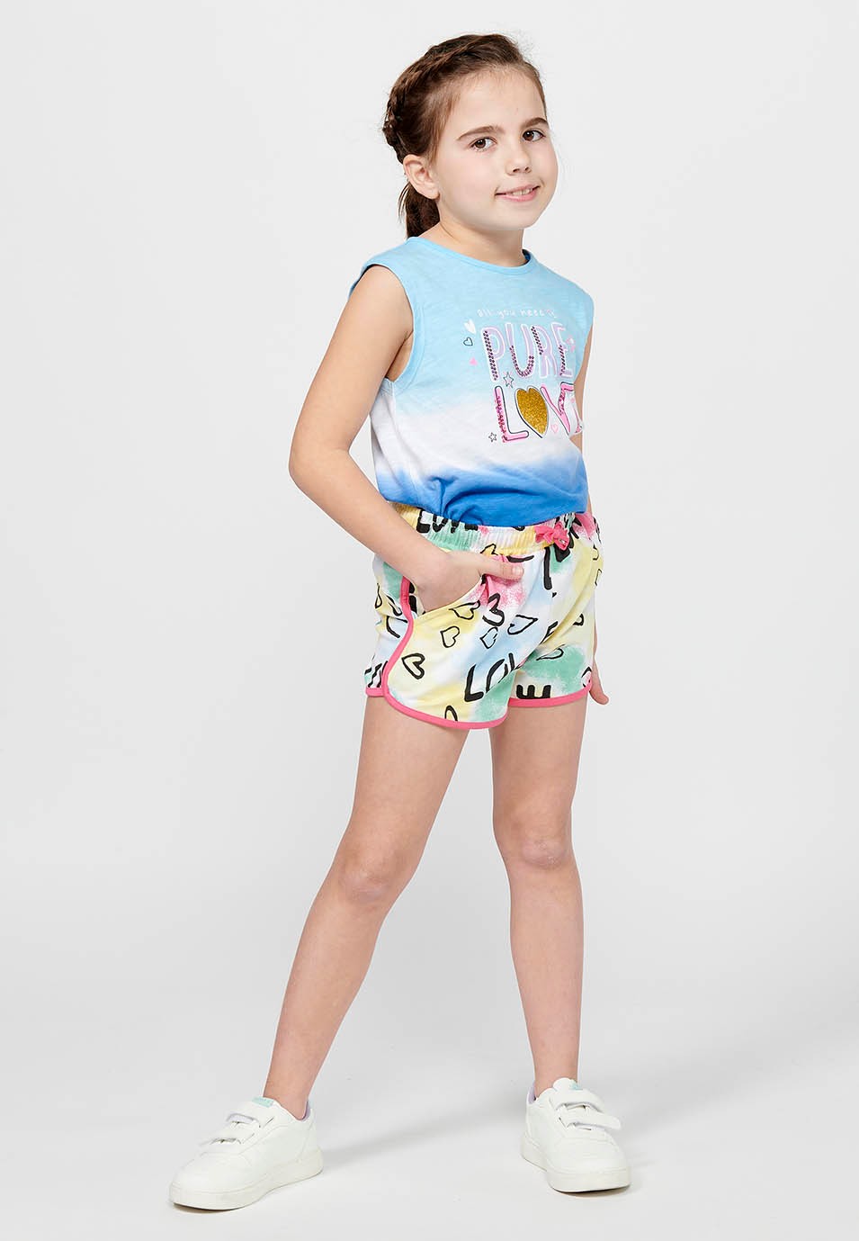 Short fille avec taille caoutchoutée réglable et cordon de serrage multicolore