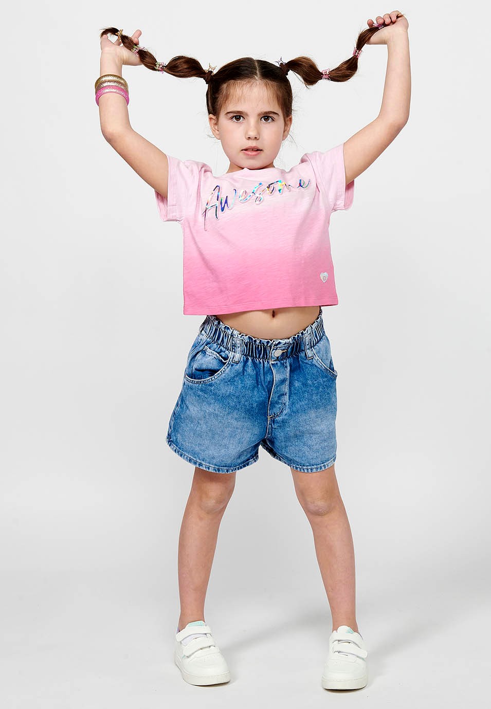 Short-sleeved T-shirt Cotton Top with Round Neck and Front Letters with Pink Volume for Girls