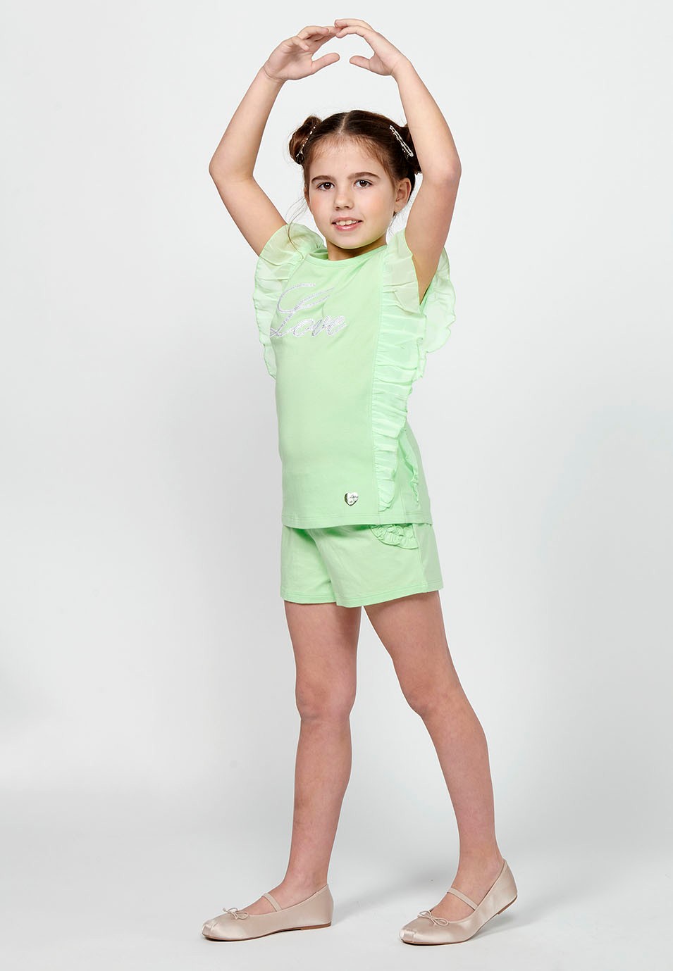 Pack haut et short. T-shirt sans manches à volants avec broderie sur le devant et Short avec finition volants de couleur Lime pour Fille 3