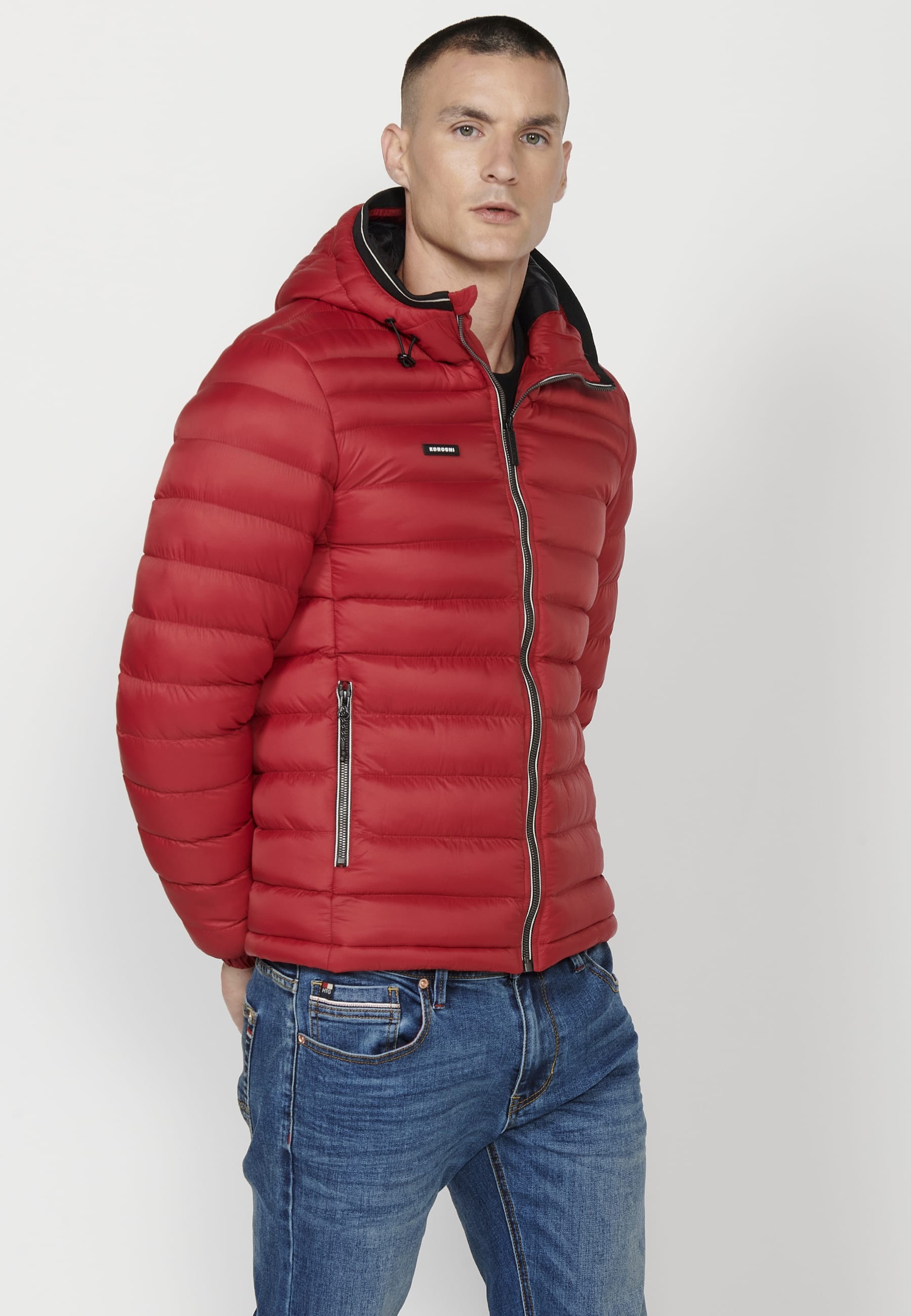 Chaqueta Cazadora acolchada con Cuello con capucha y Cierre delantero con cremallera y Bolsillos color Rojo para Hombre