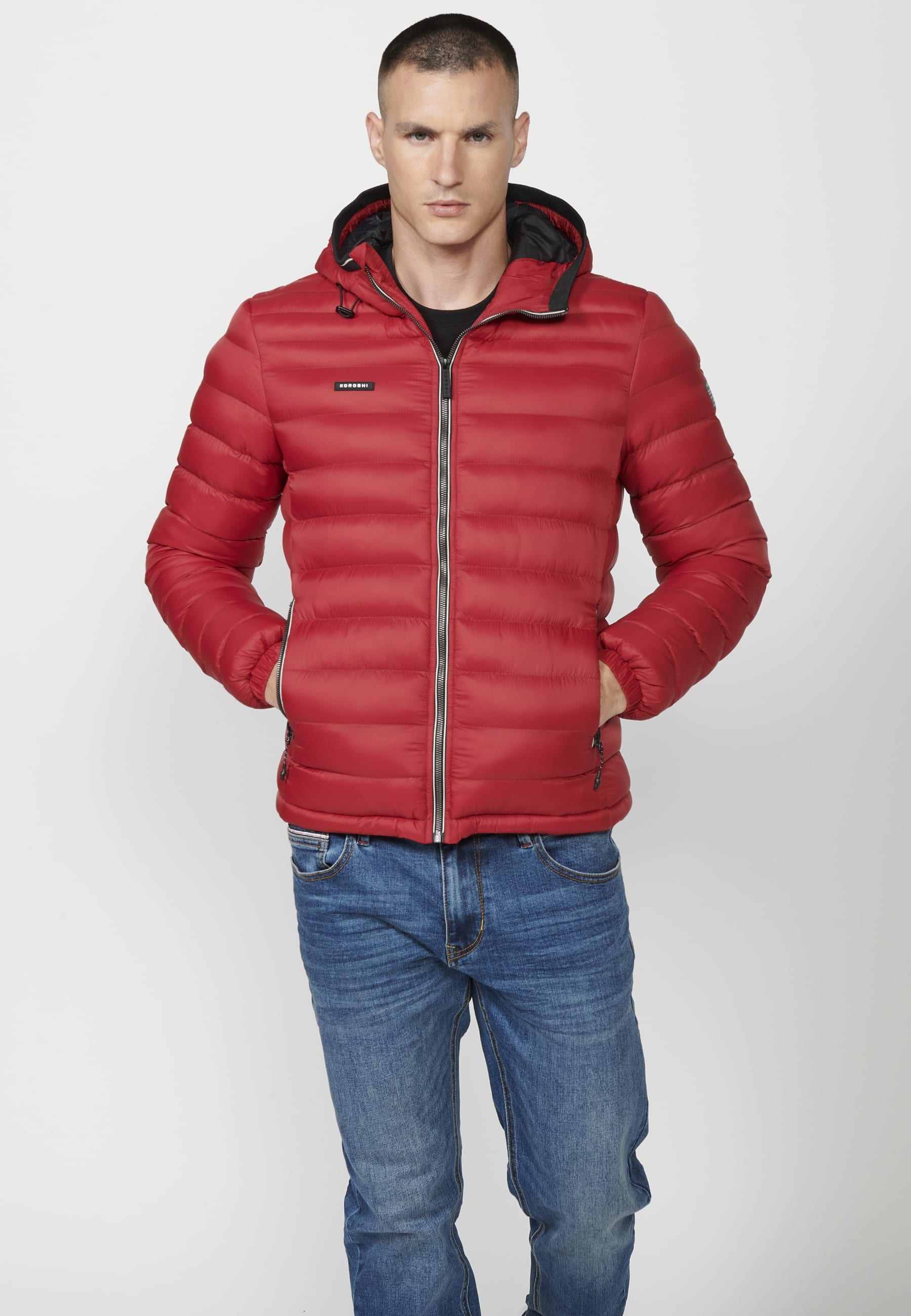 Chaqueta Cazadora acolchada con Cuello con capucha y Cierre delantero con cremallera y Bolsillos color Rojo para Hombre