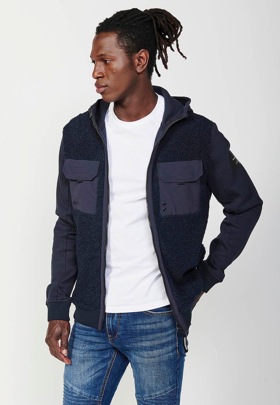 Chaqueta sudadera de manga larga con bolsillos delanteros y solapas para hombre de color navy