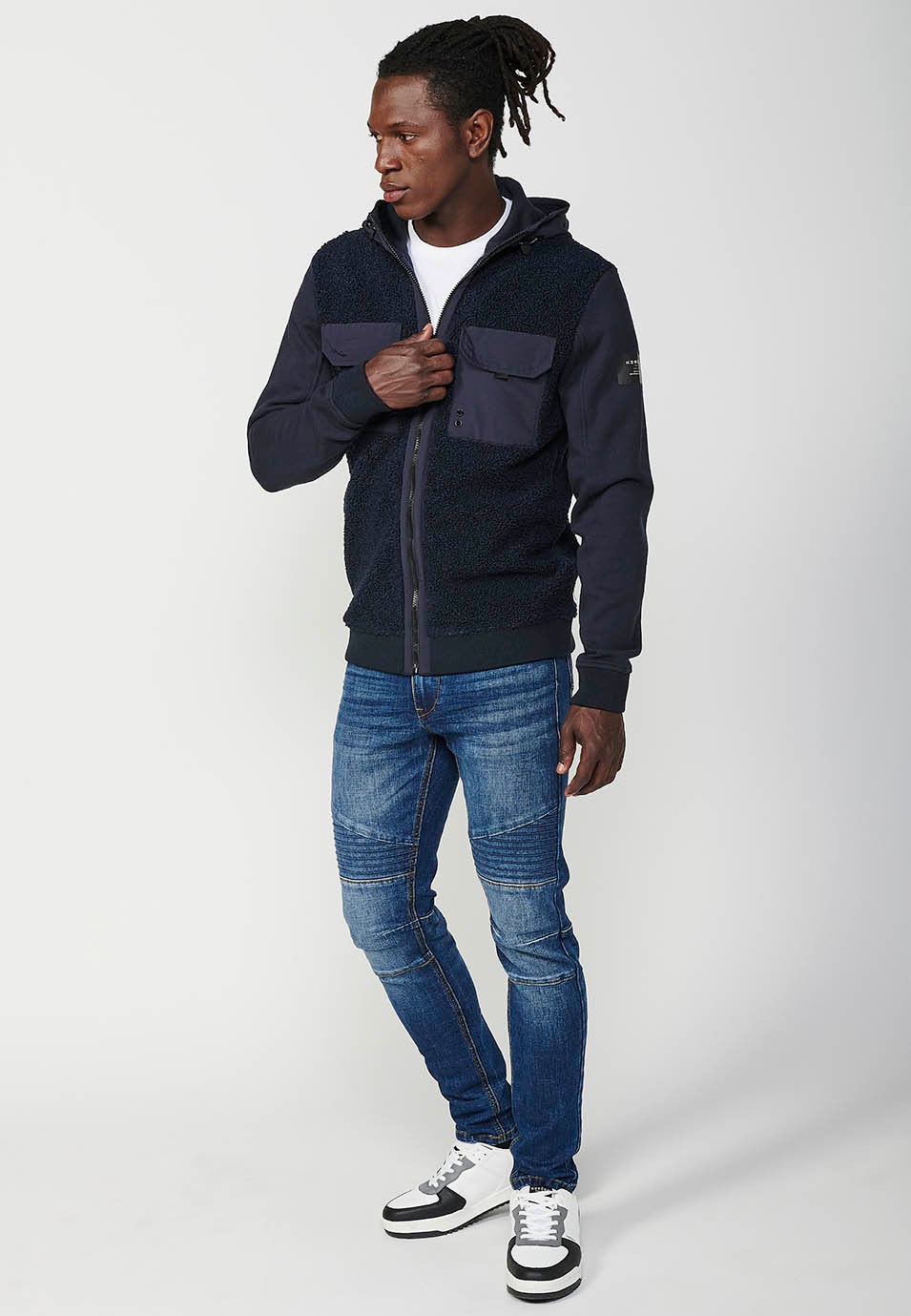 Chaqueta sudadera de manga larga con bolsillos delanteros y solapas para hombre de color navy