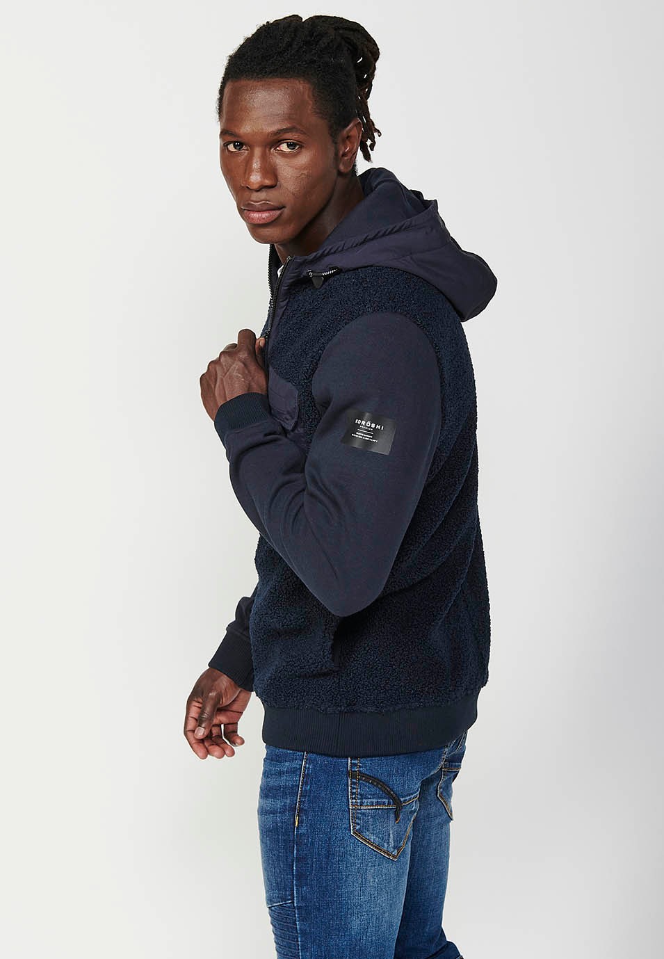 Chaqueta sudadera de manga larga con bolsillos delanteros y solapas para hombre de color navy