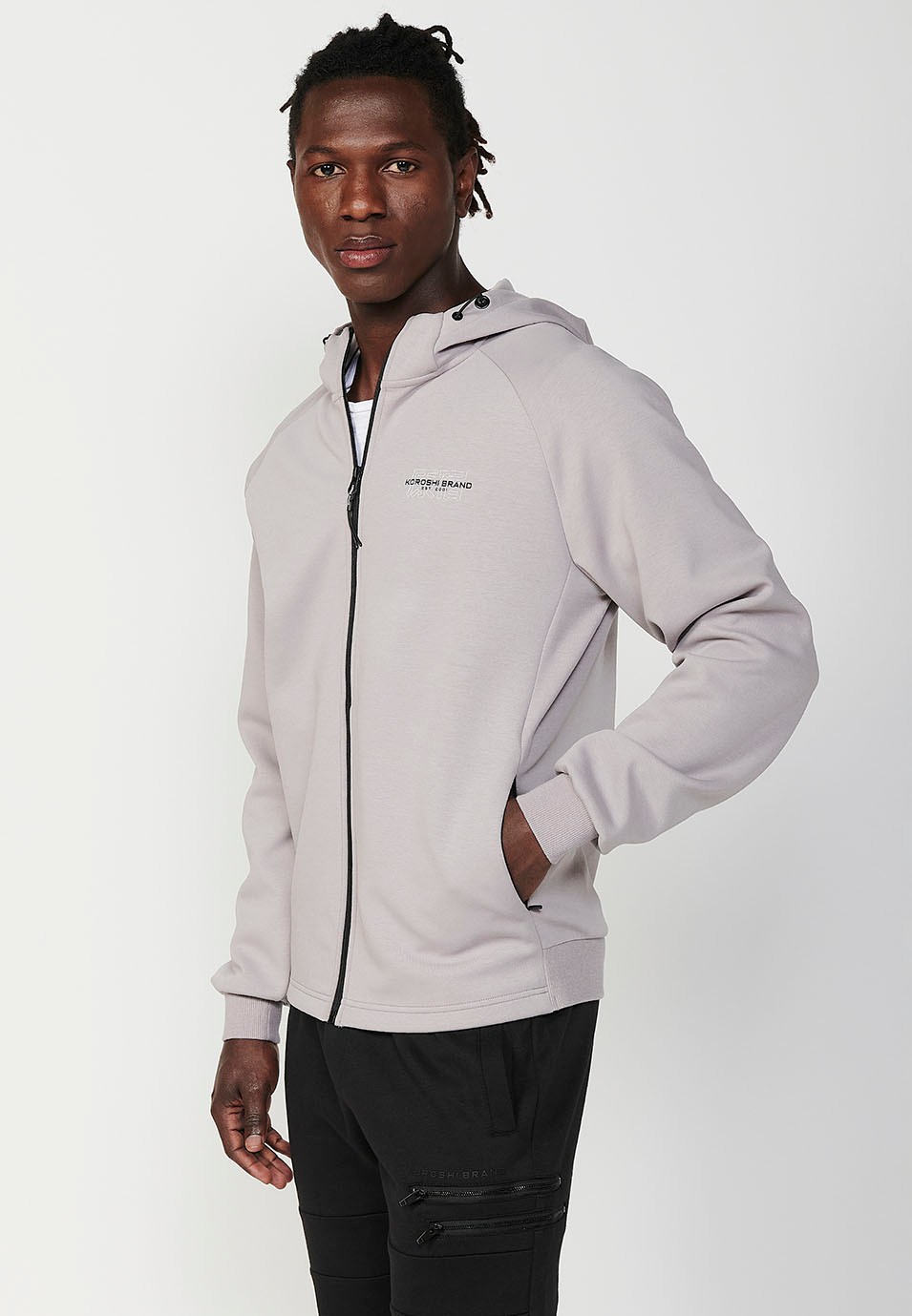 Chaqueta de manga larga con cuello y capucha con cierre delantero y cremallera con bolsillos para hombre de color gris