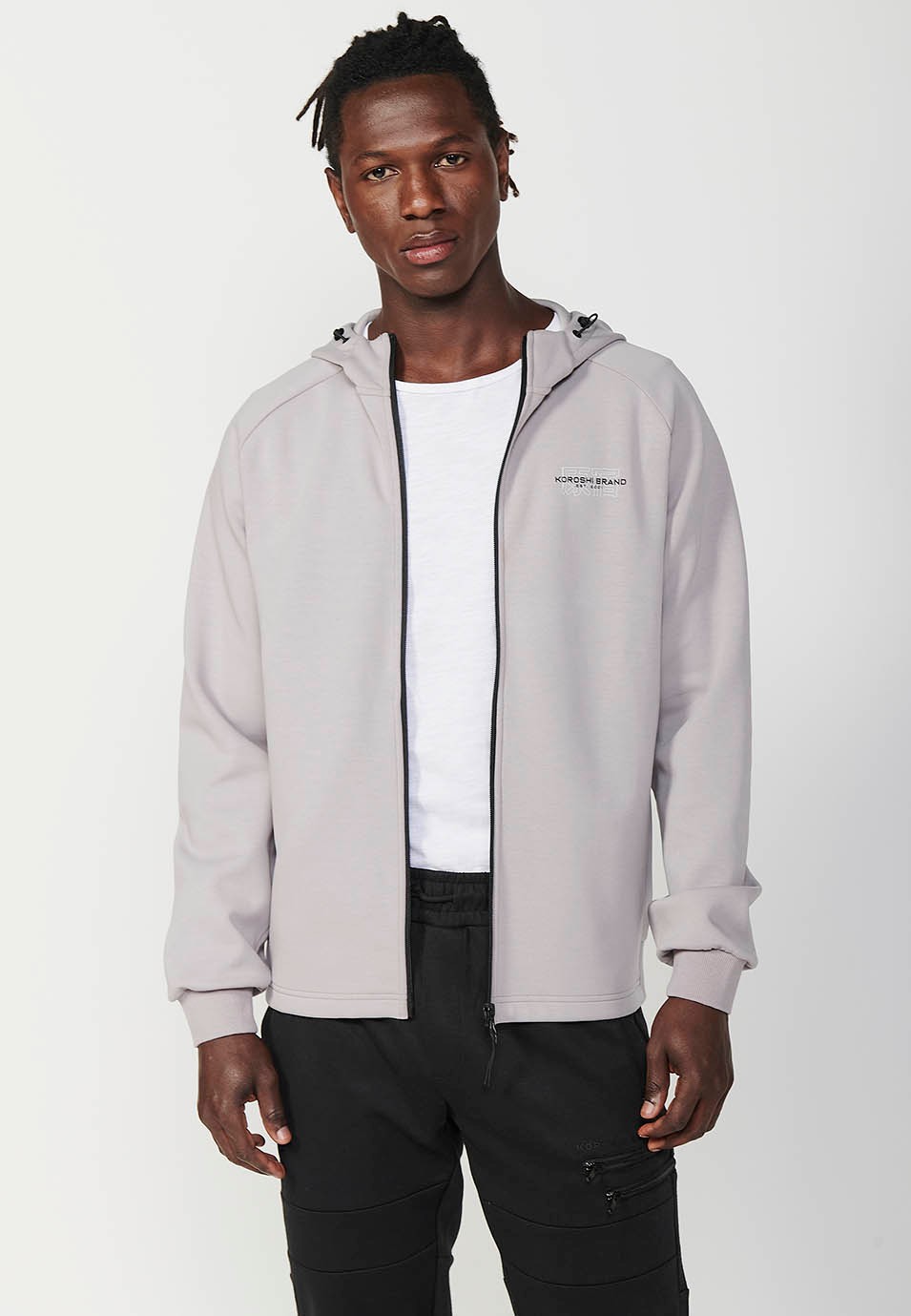 Chaqueta de manga larga con cuello y capucha con cierre delantero y cremallera con bolsillos para hombre de color gris