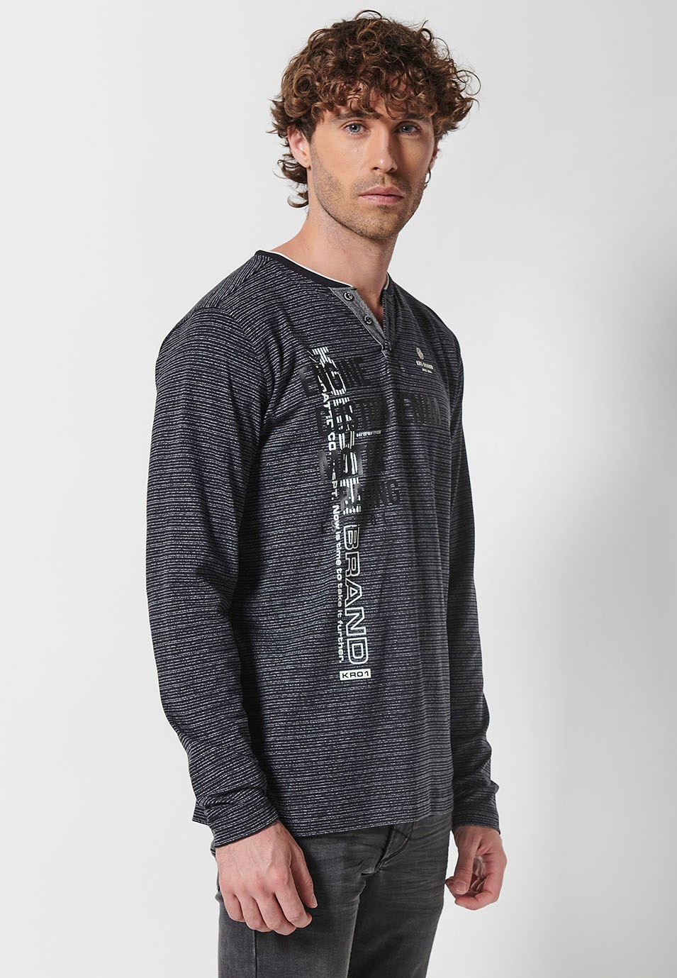 Men's Black Crew Neck Long Sleeve T-Shirt with Slit and Front Print