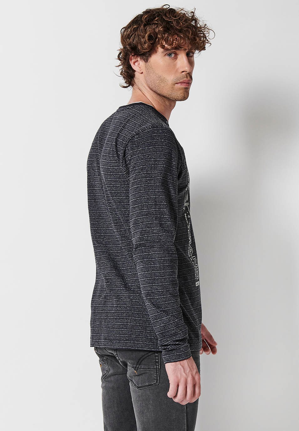 Men's Black Crew Neck Long Sleeve T-Shirt with Slit and Front Print