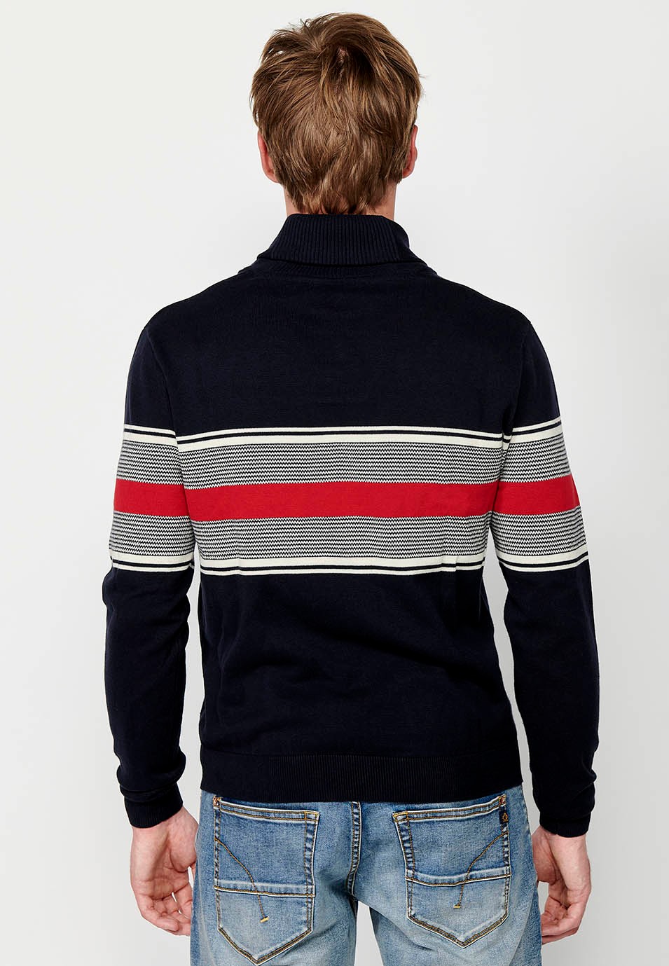 Feinstrickpullover aus Baumwolle mit gekreuztem Rollkragenpullover mit Knopfverschluss und marineblauen Streifen auf der Brust für Herren