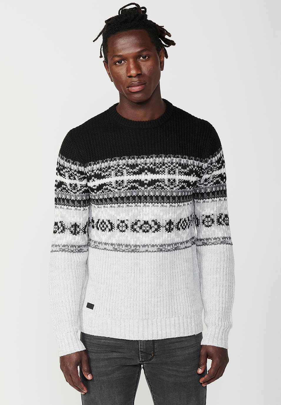 Jersey tricot de manga larga y acabado en rib con cuello redondo para hombre de color negro