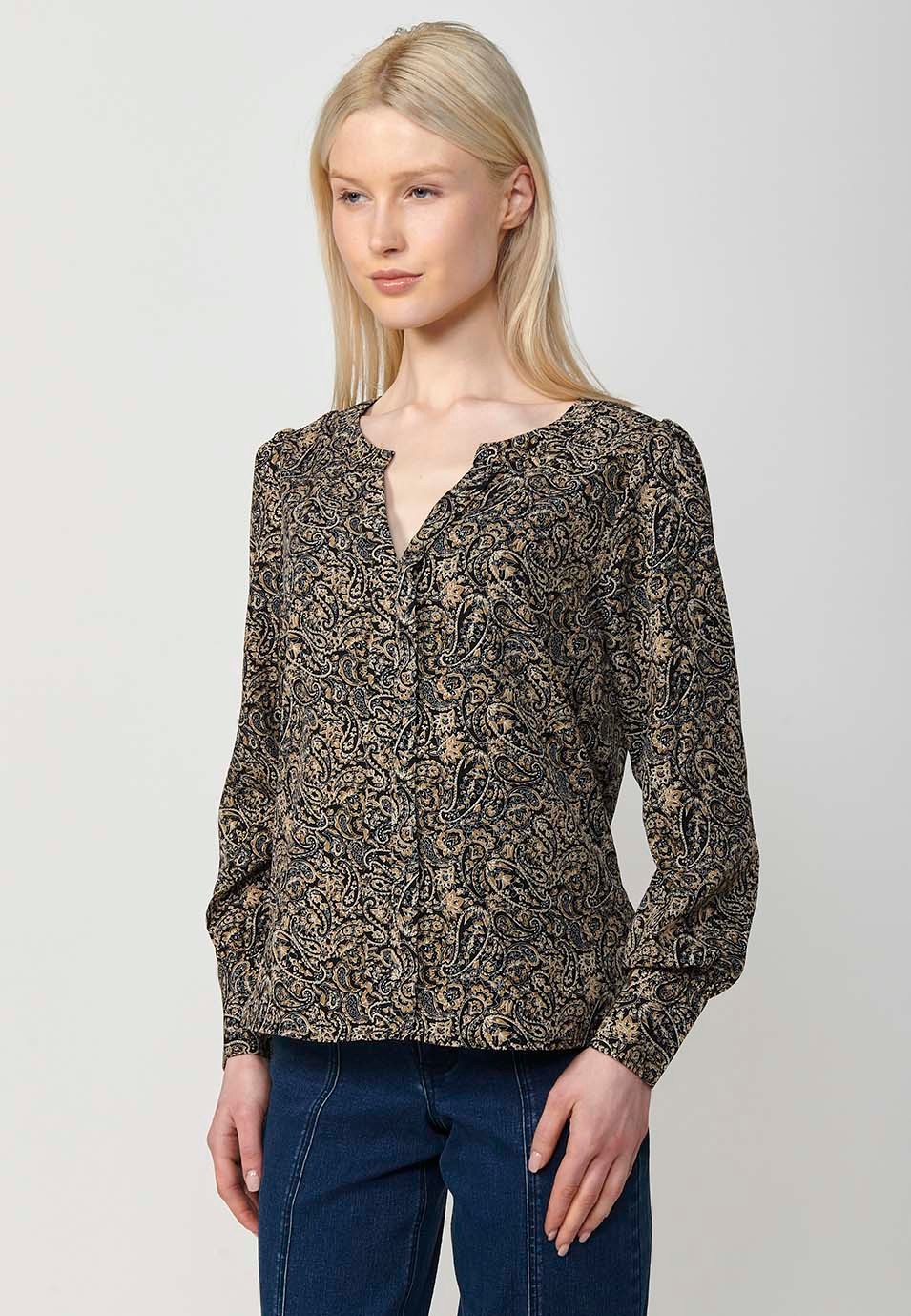 Long sleeve V-neck paisley print blouse in black for women