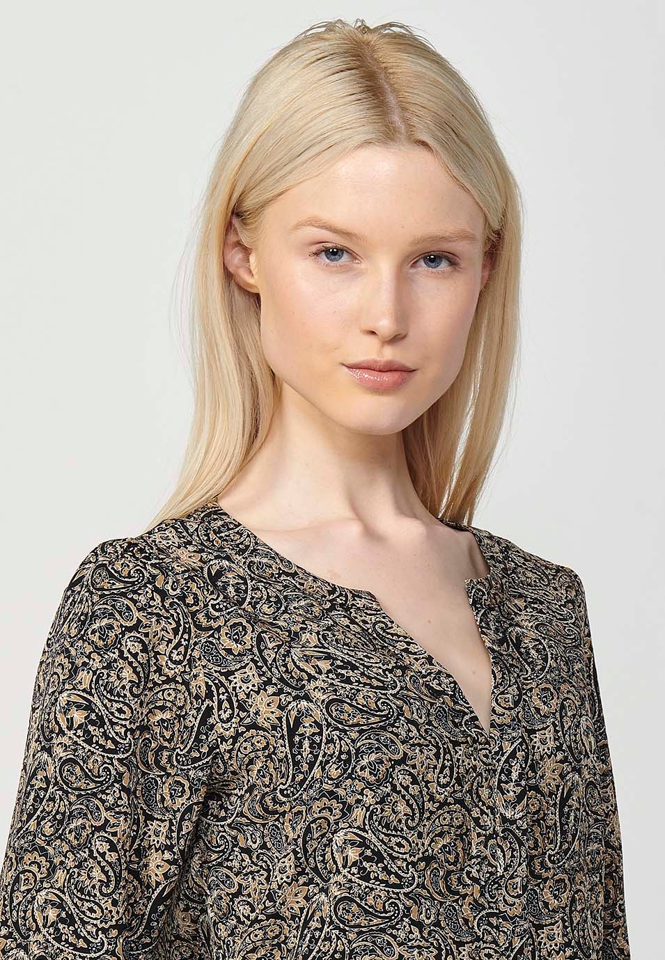 Long sleeve V-neck paisley print blouse in black for women