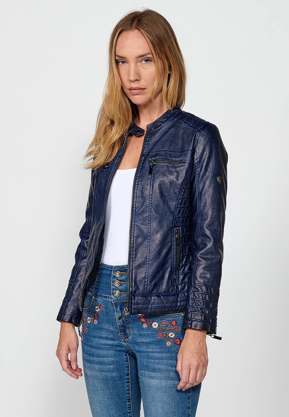 Blouson style motard bleu en simili cuir effet lavé doublé de fourrure synthétique pour Femme
