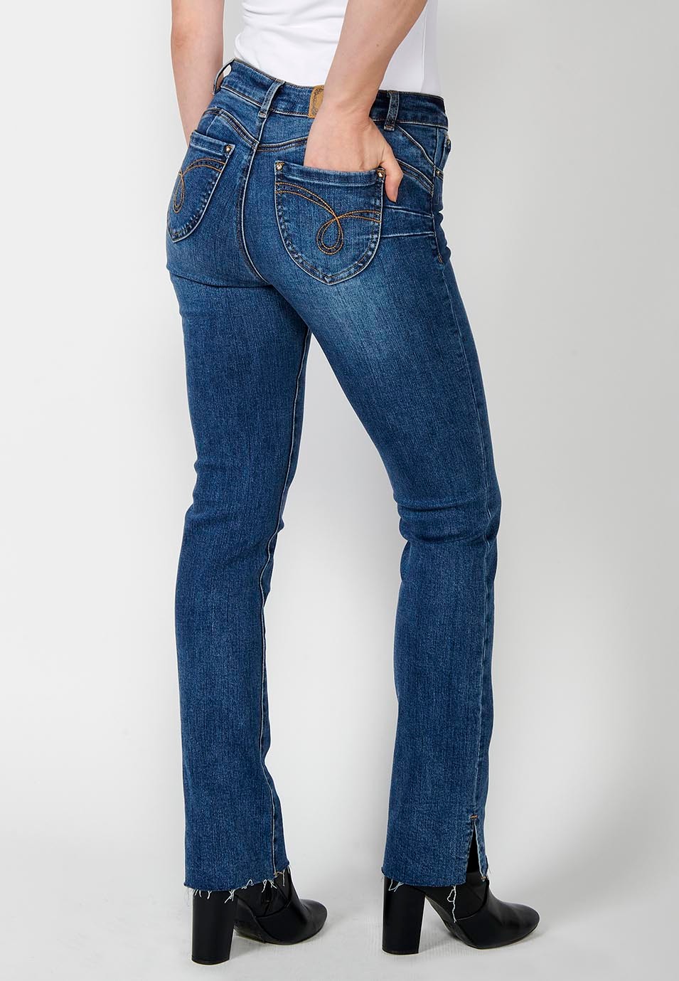 Regular straight denim long pants with front closure with zipper and button in Blue for Women