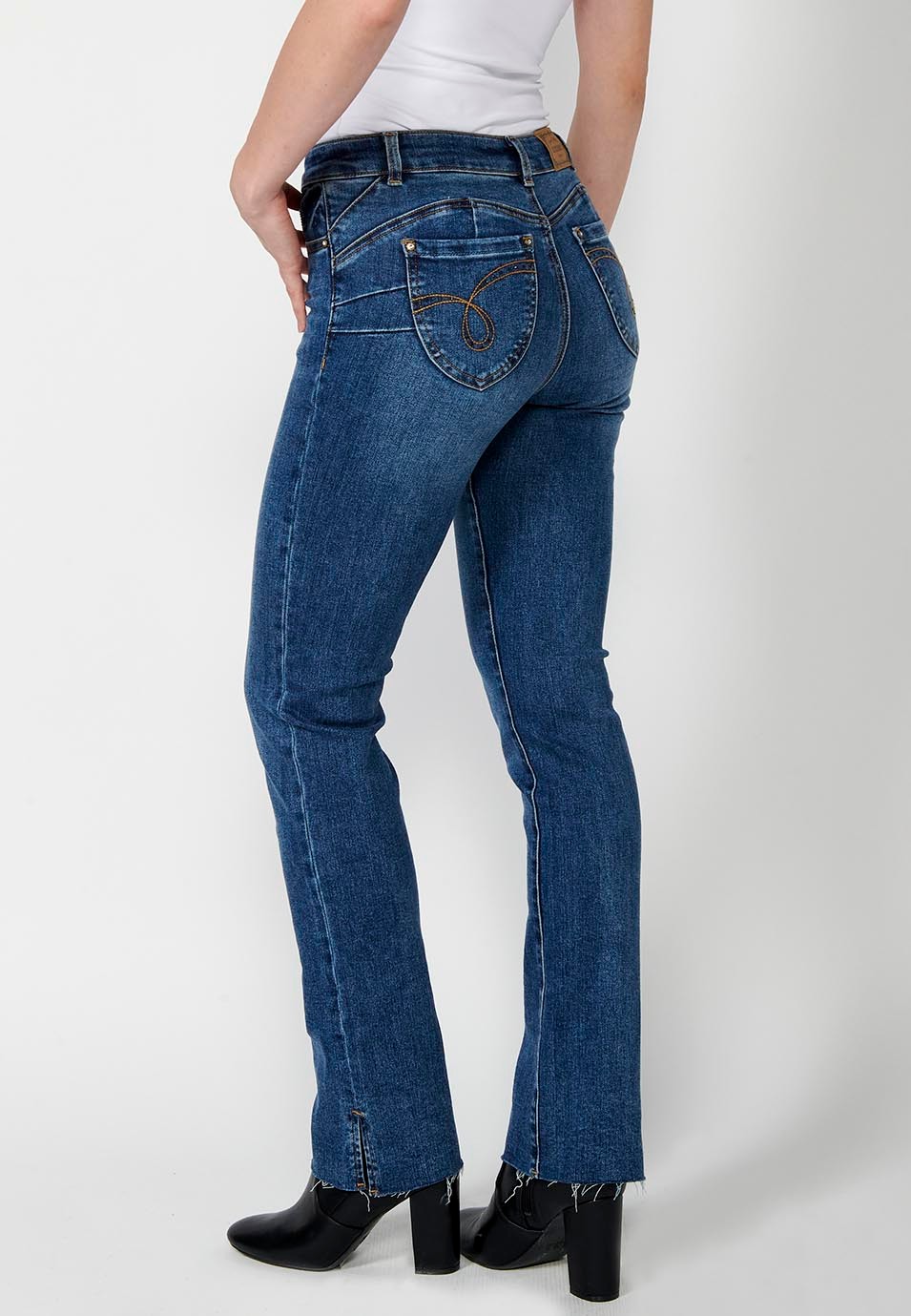 Regular straight denim long pants with front closure with zipper and button in Blue for Women