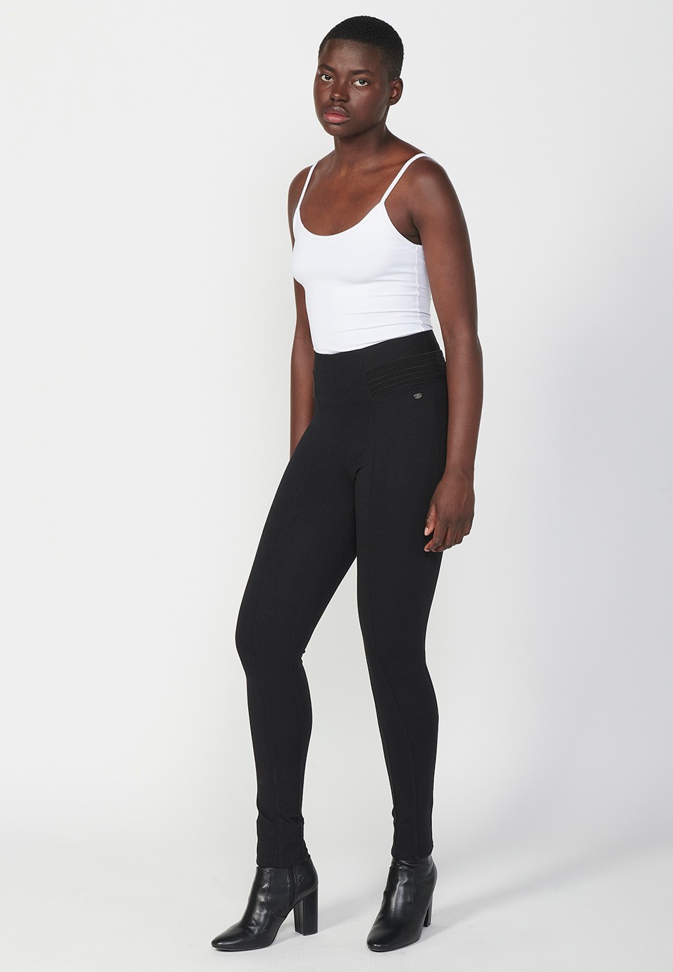 Push-up-Leggings mit schwarzem Roma-Strickstoff und breitem elastischem Bund für Damen