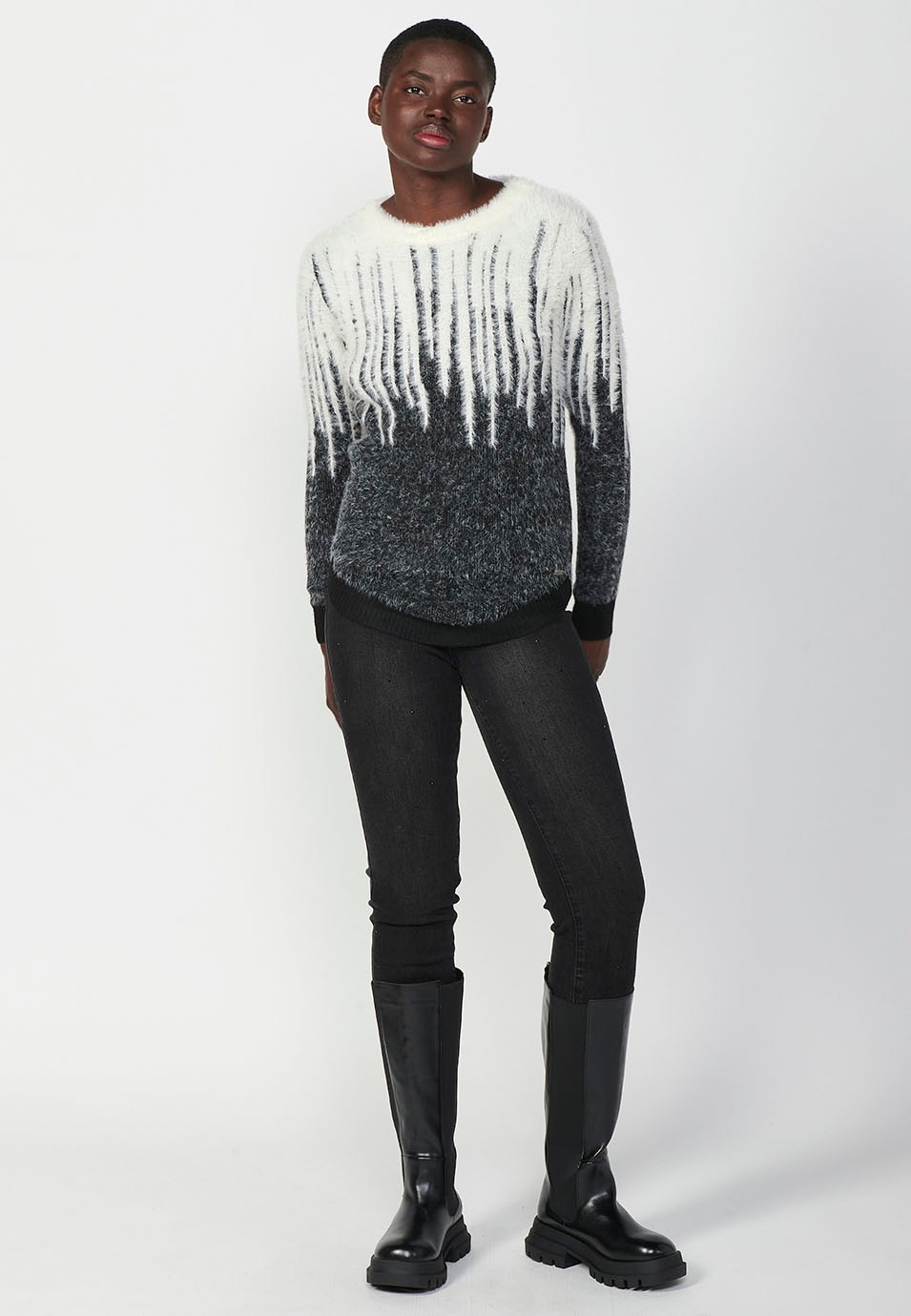 Women's long sleeve crew neck jacquard gradient jumper in black