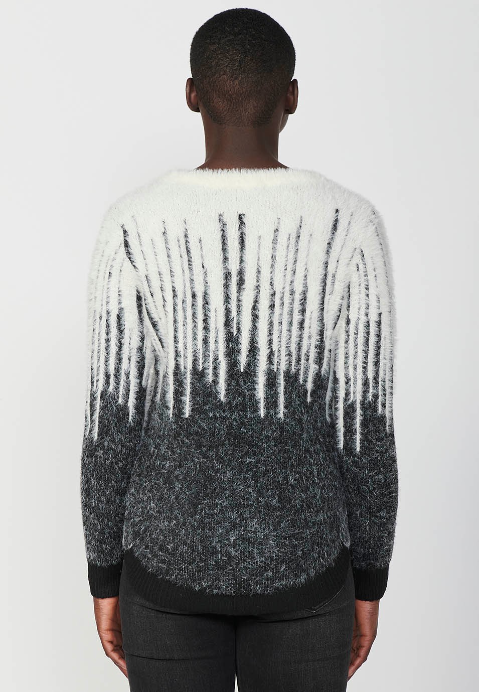 Women's long sleeve crew neck jacquard gradient jumper in black