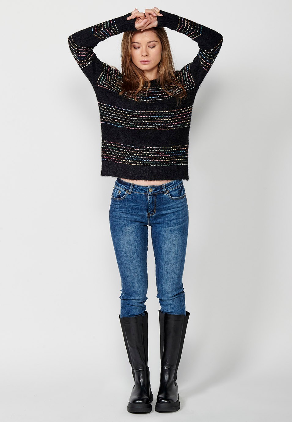 Langärmliger Pullover mit Rundhalsausschnitt, einfarbigen breiten Streifen und mehrfarbigen Streifen in Schwarz für Damen