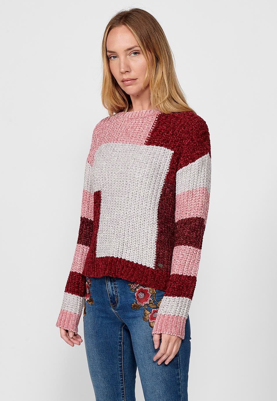 Pull à patch intarsia à manches longues et col rond de différentes couleurs pour femme