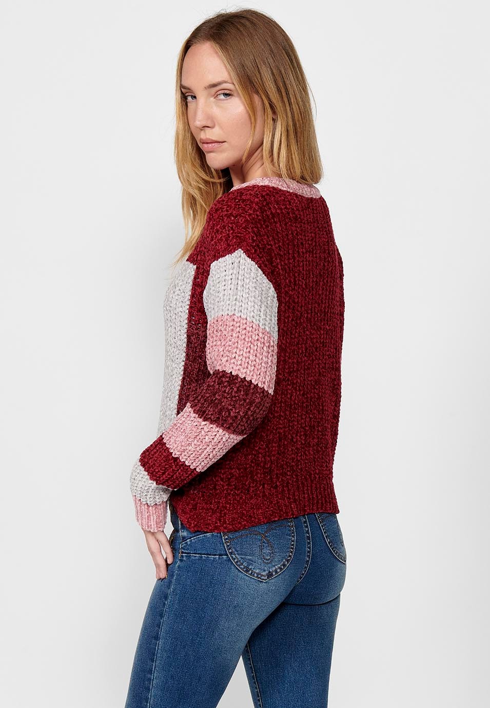 Pull à patch intarsia à manches longues et col rond de différentes couleurs pour femme