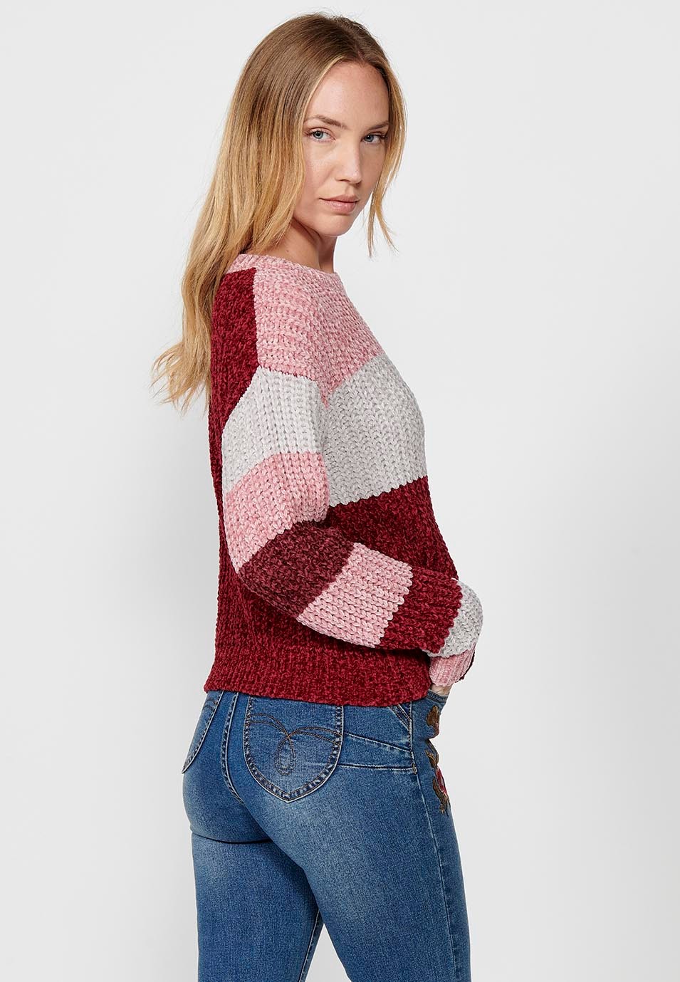 Pull à patch intarsia à manches longues et col rond de différentes couleurs pour femme