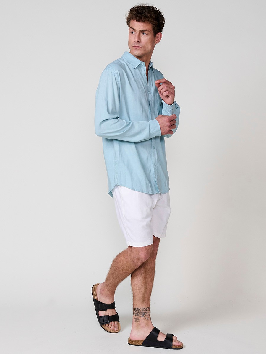 Camisa de Manga Larga de Lino en Azul Claro con Cierre de Botones y Bolsillo Delantero para Hombre 10