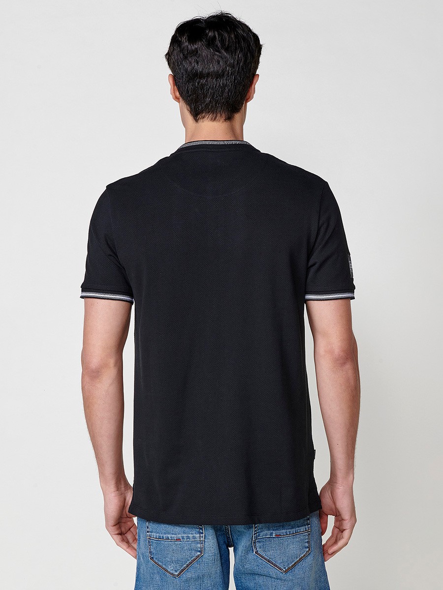 Polo de Hombre de Algodón Color Negro con Cuello Redondo