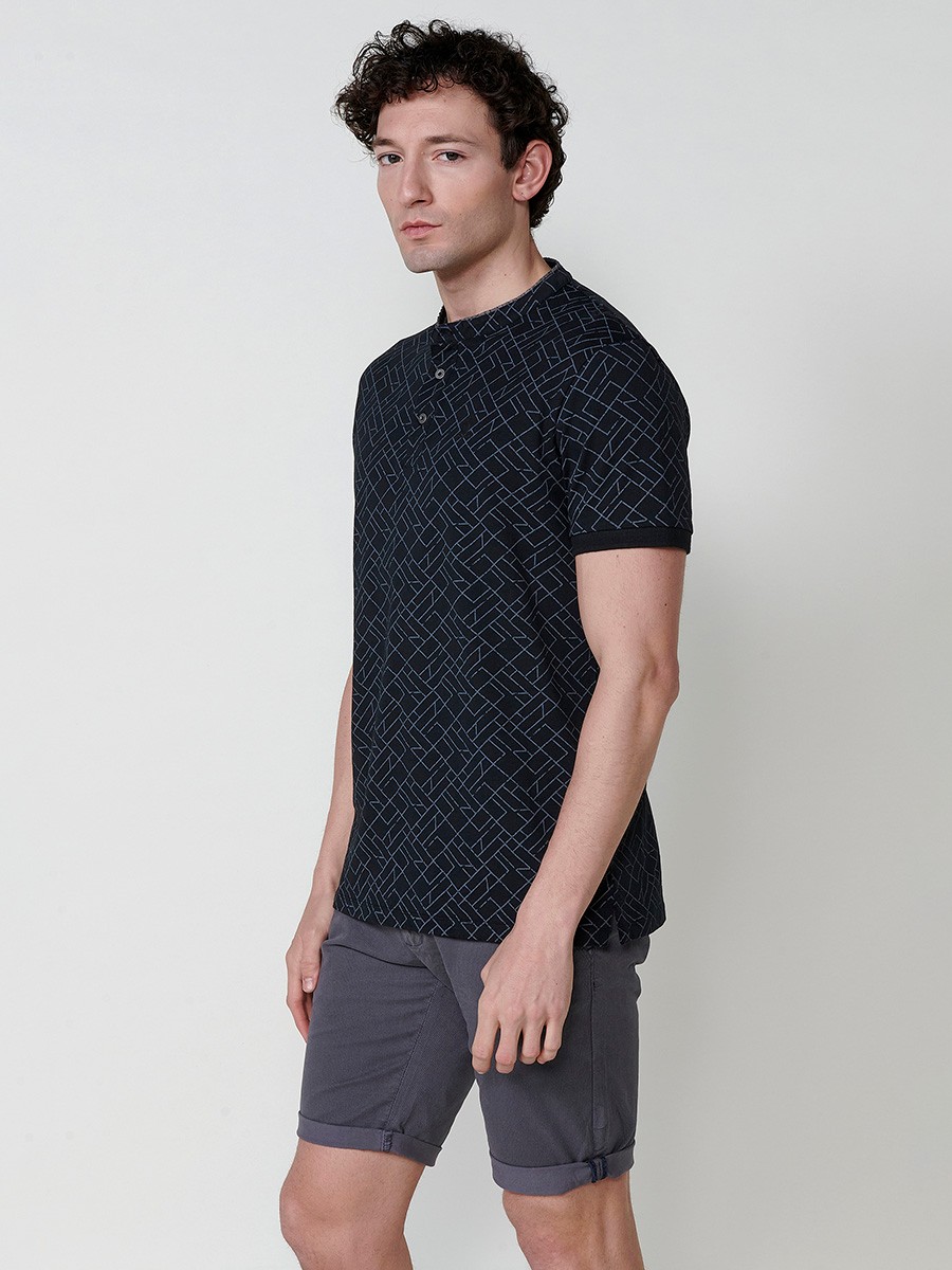 Polo de Manga Corta de Algodón. Cuello Redondo. Color Negro para Hombre