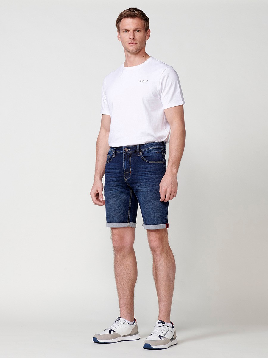 Bermuda denim regular fit para hombre en azul oscuro