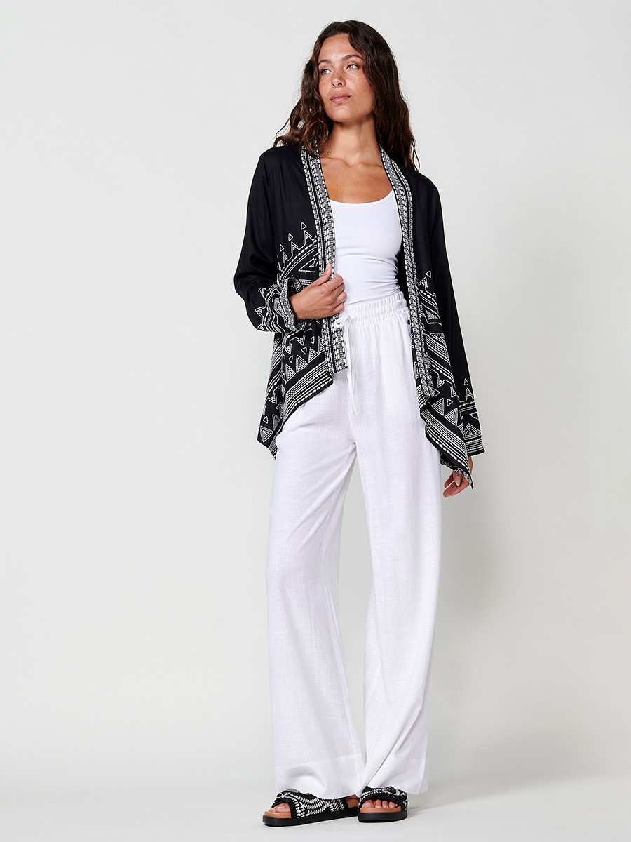 Kimono Abierto de Popelín con Bordado de Cenefa en Negro para Mujer – 100% Poliéster 1