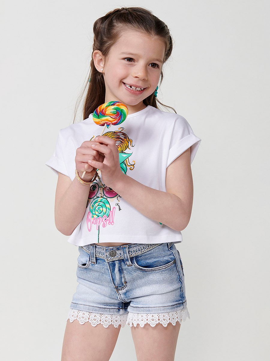 Weißes Mädchentop mit angeschnittenen Ärmeln und Glitzerbrillen-Print