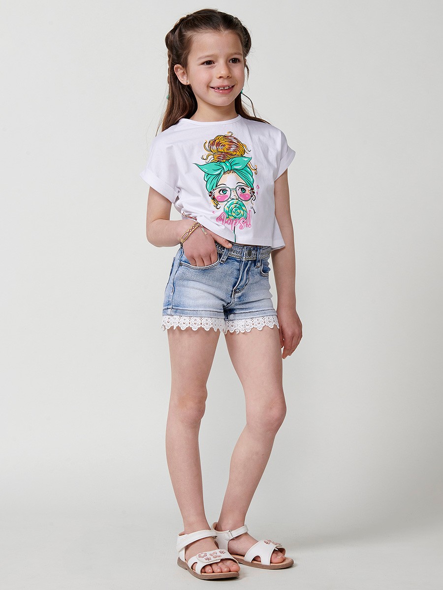 Weißes Mädchentop mit angeschnittenen Ärmeln und Glitzerbrillen-Print